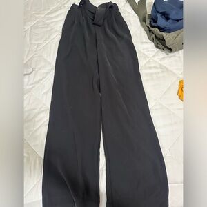 Lululemon Noir Pant